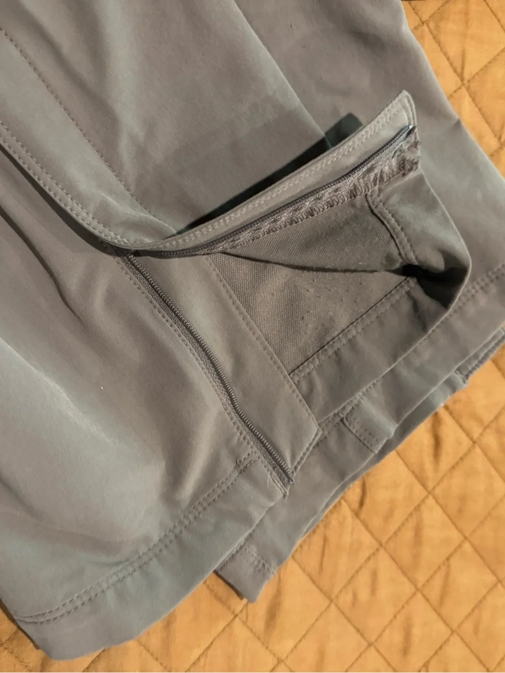 The North Face Brown/Taupe Men's Convertible Cargo Pants Medium